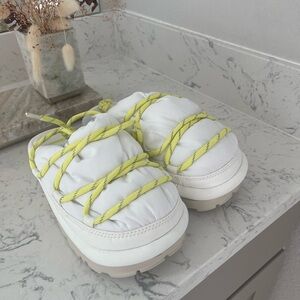 UGG White and Yellow Lace-Up Shoes
